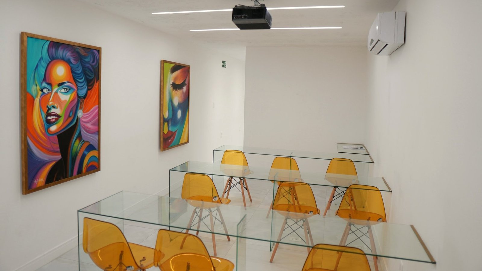 Sala de treinamento e cursos do Instituto